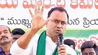 Munugode MLA Komatireddy Rajagopal Reddy speaks at the swearing-in ceremony of market committee members in Choutuppal on Sunday.
