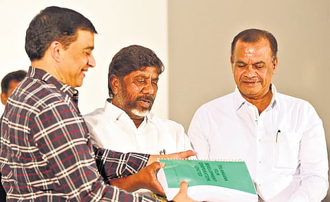 Ministers Mallu Bhatti Vikramarka and Komatireddy Venkat Reddy at the curtain raiser for the Gaddar Awards at LV Prasad Lab on Tuesday