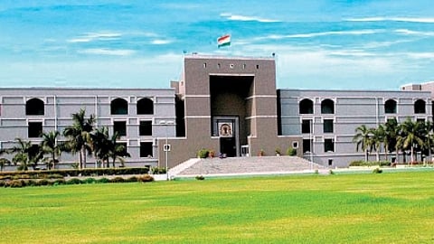 Public access was suspended, and thorough checks of vehicles and individuals were carried out as security personnel scoured the High Court premises.