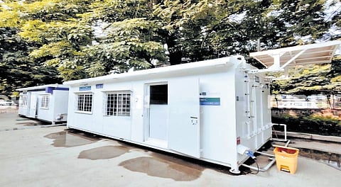 It is learned that four districts in the state lack ABC centres and the Animal Husbandry Department is planning to expand the mobile unit across the state.