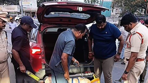 To controle anti-social activities and maintain law and order, the Prakasam police conducted vehicle checks on the 2nd consecutive day, i.e, on Saturday in around 50 places in Ongole city limits.