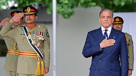 Asim Munir (Left) and Shehbaz Sharif