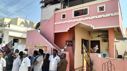 Unidentified persons hurled country made bomb at DMK councillors house in Munneerpallam in the morning.