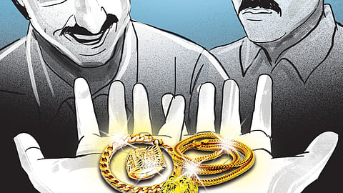 The police recovered 170 grams of ornaments that were sold.