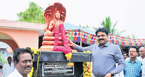 Bapatla District Collector J Venkata Murali unveiled a statue of Acharya Nagarjuna at Yajali village, which is believed to be the birthplace of the philosopher