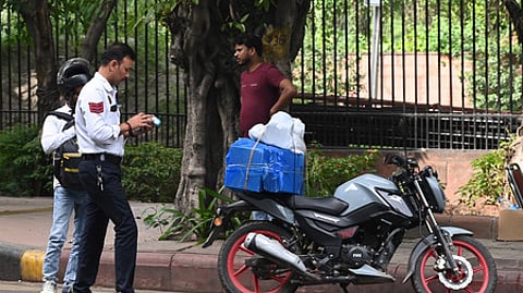 The drive was conducted on Wednesday around the Palika Bhawan stretch near RK Puram Sector-13, a zone that sees heavy commuter traffic during peak hours.