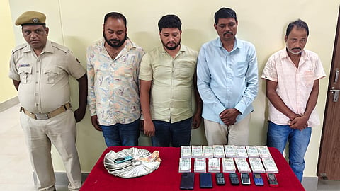 The accused persons in currency notes fraud case.