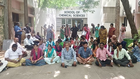 Faculty members staged a protest against the poor quality of food served in the premises.