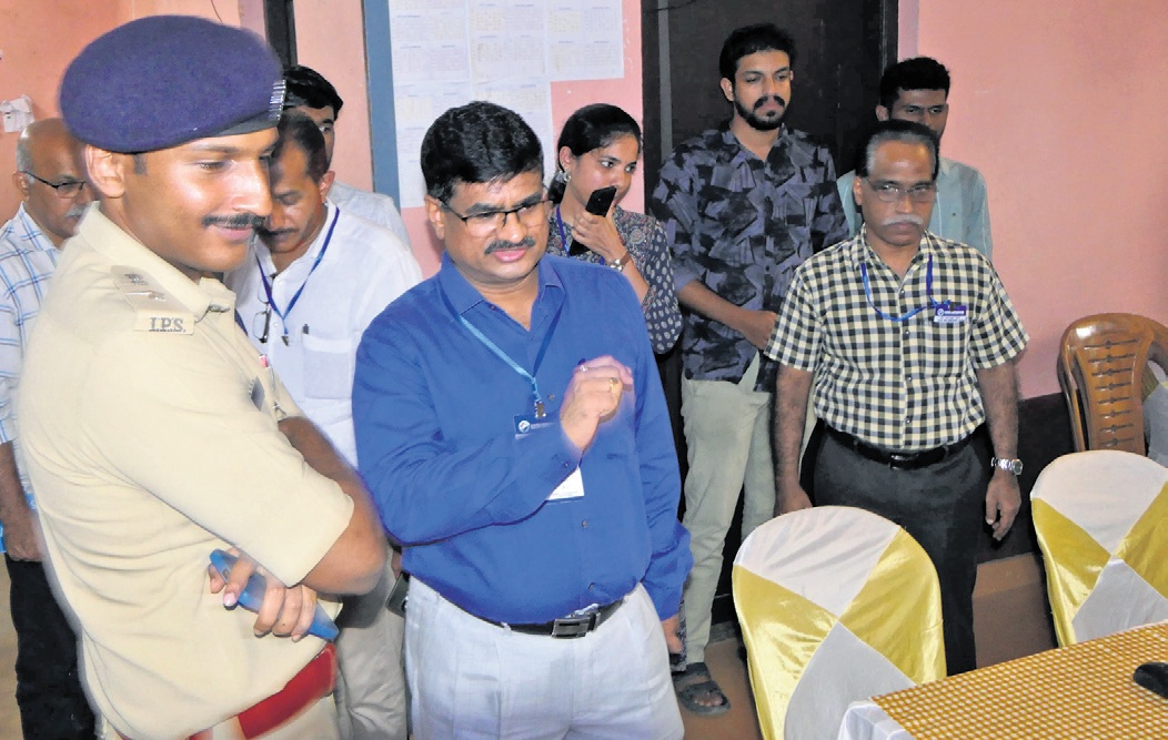District Collector V R Vinod reviews arrangements at Chungathara Mar Thoma HSS, where counting of votes for the Nilambur bypoll will begin on Monday