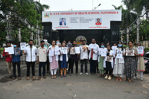 The crisis surrounding FMGs in the state has intensified, with hundreds of medical graduates staging protest for the past five days, demanding PR to practice in India.