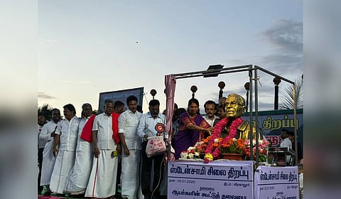 MP Kanimozhi,ministers and alliance party leaders unveiling the statue of Stan Swamy at Viragalur , Lalgudi near Tiruchy on Saturday