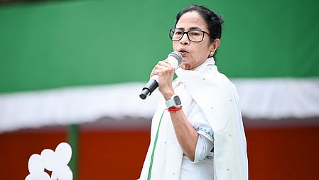 The Chief Minister also asked the booth level officers to keep an eye on the names of long-time voters in the state so that they are not left out of the voter list.
