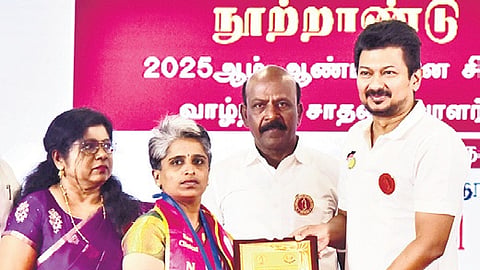 Udhayanidhi Stalin honouring senior members of Tamil Nadu Nurses and Midwives Council.