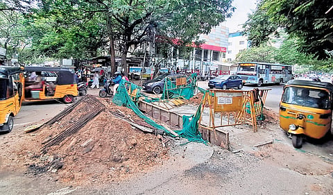 The Eldams Road dug for underground drainage work has been causing
peak-hour traffic snarls