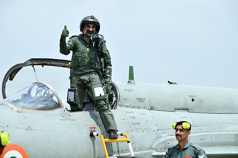 Honouring the enduring legacy of MiG-21, the Chief of the Air Staff visited No. 23 Sqn "Panthers", the last squadron operating the legendary fighter.