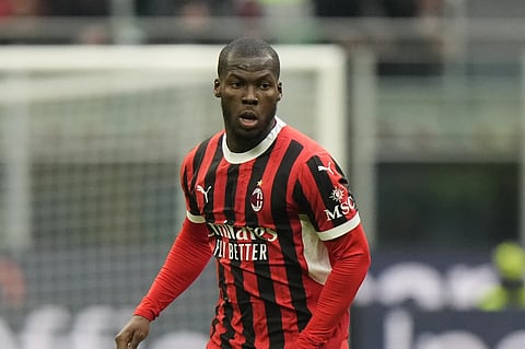 AC Milan’s Yunus Musah controls the ball during a Serie A soccer match between AC Milan and Parma, at the San Siro stadium in Milan, Italy, Sunday, Jan. 26, 2025.