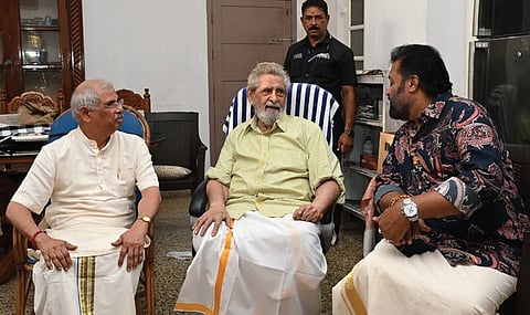 Governor Rajendra Arlekar and Union Minister of State Suresh Gopi with actor Madhu.