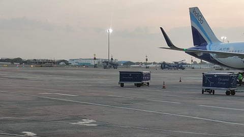 IGIA runway