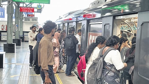 A packed metro train about to depart from JLN Station