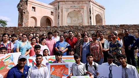 Gupta at the ‘Viksit Bharat Art Camp – Seva Pakhwada’ held near the Mohammad Quli Khan Tomb in Mehrauli Archaeological Park.