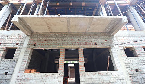 24-9-25/Madurai-The Adi Dravidar and Tribal Welfare Department is currently constructing a new hostel building for boys at Race course area through TAHDCO at the cost of Rs.11.09 crores.
