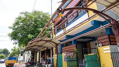 The damaged roofed pedestrian pathway along the Amma Mandapam-Srirangam stretch in Tiruchy