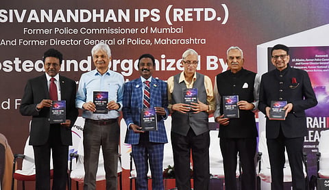(L-R) Dr TS Mohammed Sayee, Yashovardhan Azad IPS (Retd), Dr Sundaram Natarajan, RK Raghavan IPS (Retd), D Sivanandhan and Dr Mohan Rajan