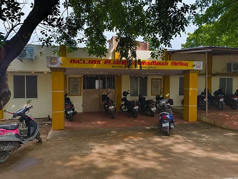 After Tirunelveli Medical College Hospital, the pay ward inaugurated by Health Minister in Tenkasi District Government Headquarters Hospital has been left unused wasting taxpayers money. Officials said equipment for the ward was yet to be purchased.
