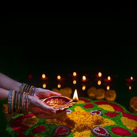 What does your Deepavali core memory smell like?