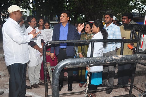 Director of the Central Water Mission Nelapati Ashok Babu interacting with teachers at Penuganchiprolu.