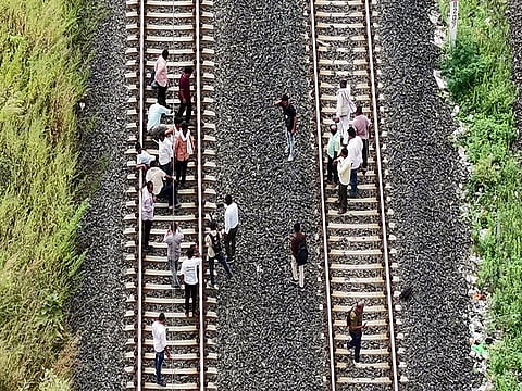 KV Elankeeran, president of the federation, who led the delegation, said the police forcibly put them on the Tamil Nadu Express despite repeated requests to allow them to continue their journey.