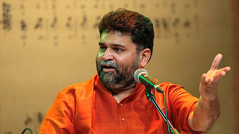 Bhuvanesh Komkali