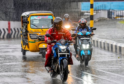 Meteorologists said the thunderstorm activity is typical during the summer transition period when rising temperatures lead to the formation of convective systems in the atmosphere.