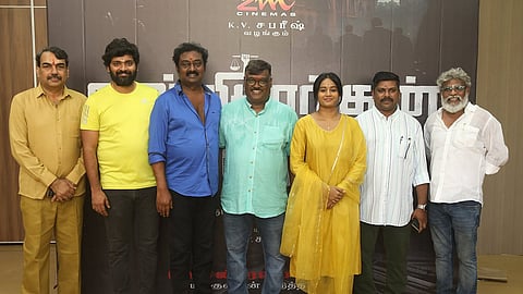 Vetri and Dayal Padmanabhan with the cast and crew of Lakshmikanthan Kolai Vazhakku