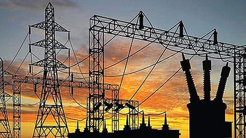 Complaints have already emerged accusing TNPDCL staff of showing favouritism to particular parties by switching off supply in the evening.