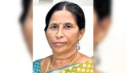 The deceased, S Saraswathi, is a resident of Choolaimeni in Uthukottai taluk.