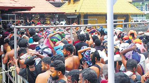 Heavy rush of devotees in front of nadumuttam at Sabarimala on Sunday