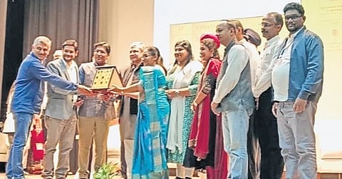 The research team of IHRD’s Model Engineering College, Kochi, being handed over the chip fabricated at SCL, Punjab, byUnion Minister for Electronics & IT Ashwini Vaishnav