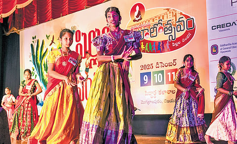 Kids perform dance during Amaravati Balotsav a Kids Festival at Siddhartha Auditorium in Vijayawada on Tuesday.