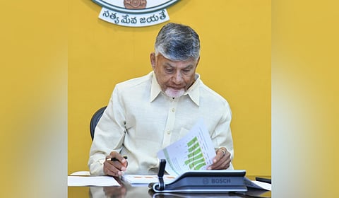 Highlighting the push for digital governance, he said over 800 services are already available online, with plans to expand them to 1,200.