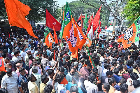 In the 2020 local body election, Munambam Kadappuram had voted the Congress candidate to victory.