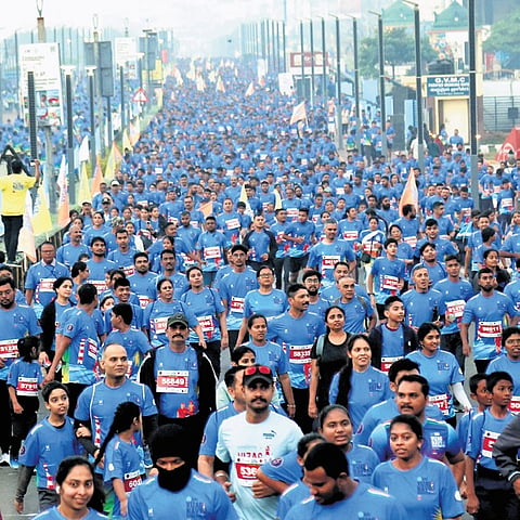 Thousands of people take part in Vizag Navy Marathon held as part of Navy Day celebrations by the ENC on Sunday.
