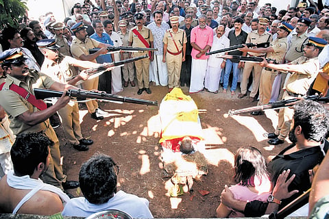 Kerala Police presents guard of honour in the presence of minister P Prasad and Sreenivasan’s family members and friends