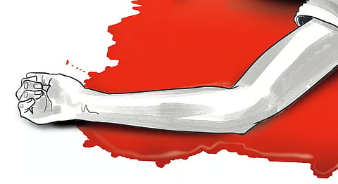 The deceased was identified as Senthil, a fisher from Vaithikuppam.