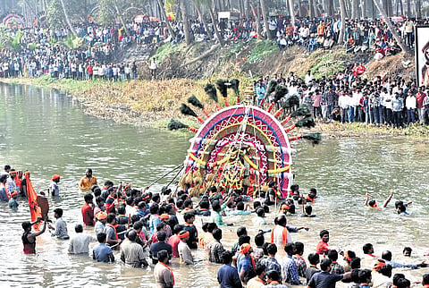 Jaggannathota Prabhala Theertham in Konasema district on Friday.
