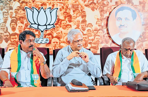 BL Santhosh, BJP’s national general secretary (organisation), chairing a meeting of party functionaries in charge of constituency-wise campaign