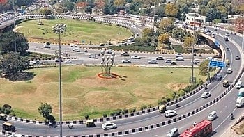 The roundabout beautification project was stalled for several days due to pollution restrictions.
