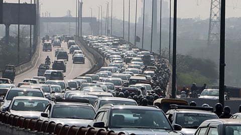 Vehicle-to-vehicle communication system can help reduce risk of collision