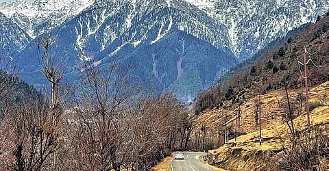 Warmest Feb in 1 decade, winter shrinks in J&K