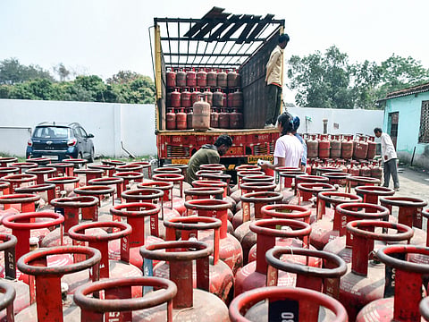 To receive this additional LPG, industries are required to register with Oil Marketing Companies (OMCs) and apply for PNG connections with city gas distribution entities.
